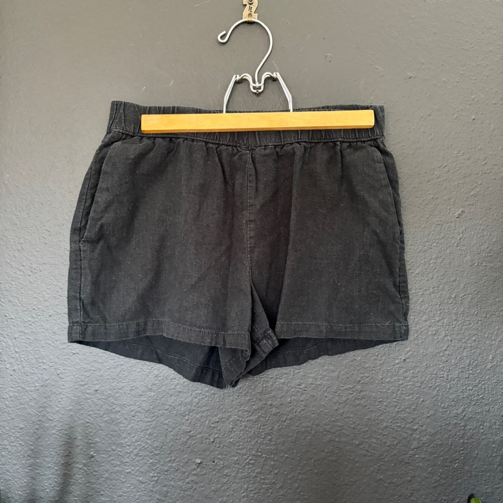 Vero Moda Washed Black Shorts